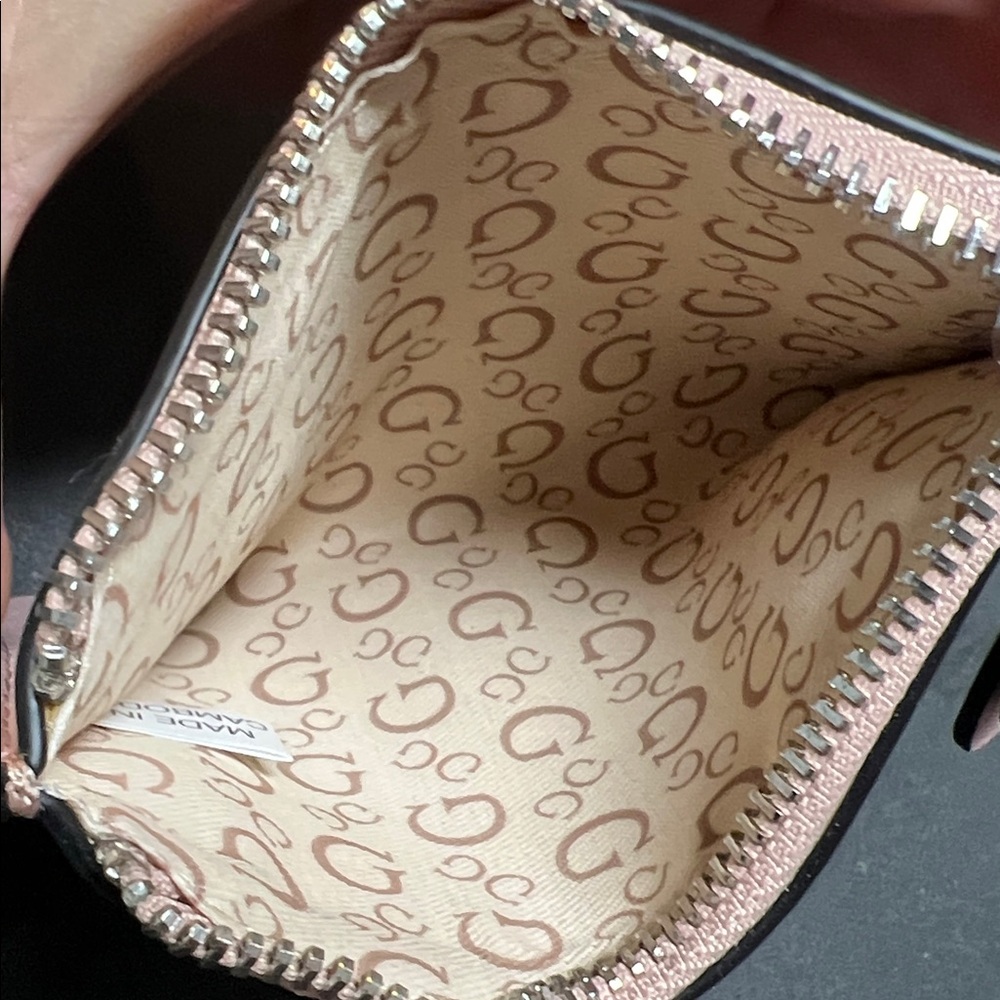 GUESS Blush Pink Key and Card Holder - Picture 5 of 5